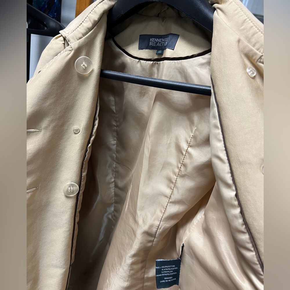 Kenneth Cole Reaction Structured Trench Coat Size
XS